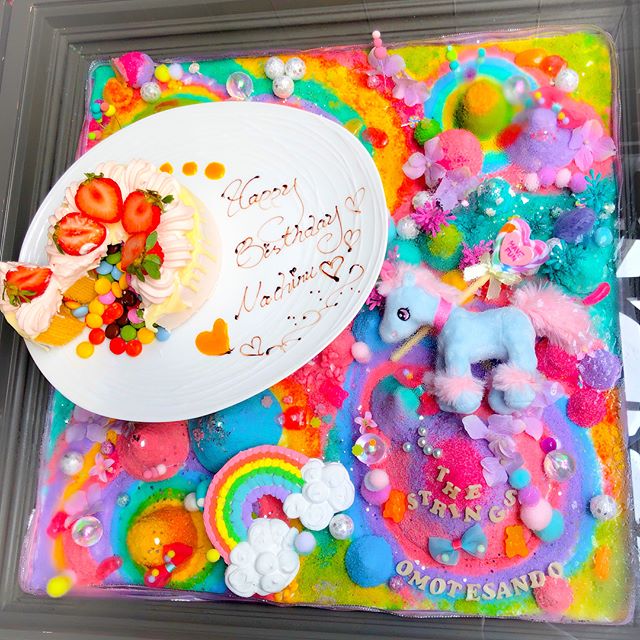 誕生日をお祝い♡　#バーズデーケーキ がかわいいカフェ【表参道・渋谷・恵比寿】の6枚目のインスタグラム画像